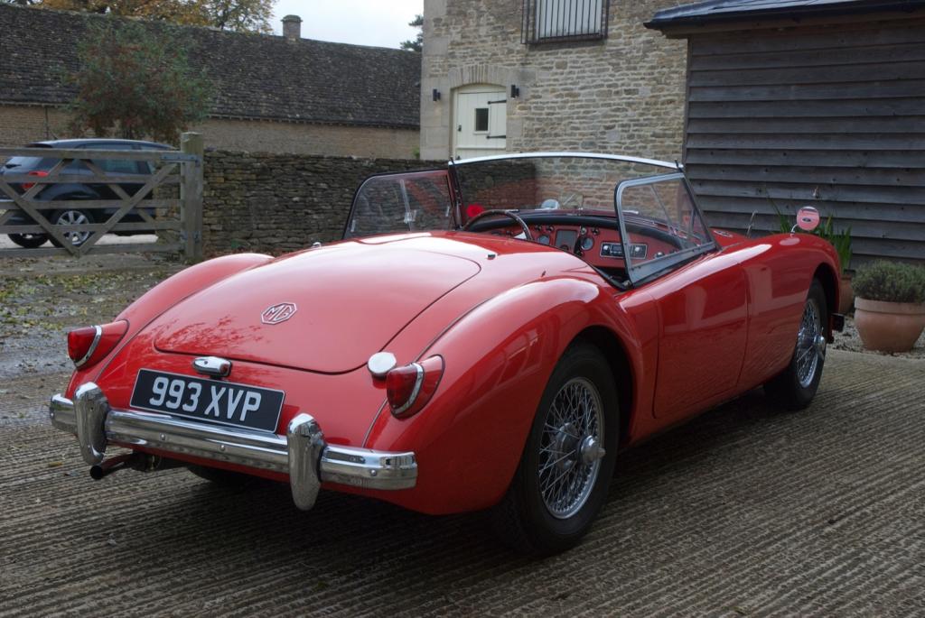 MG MGA
