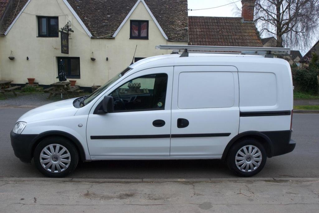 VAUXHALL COMBO