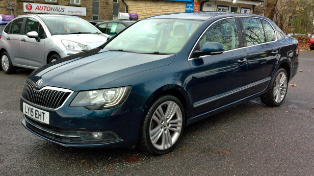 SKODA SUPERB