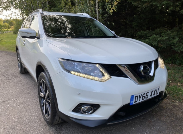 NISSAN X-TRAIL