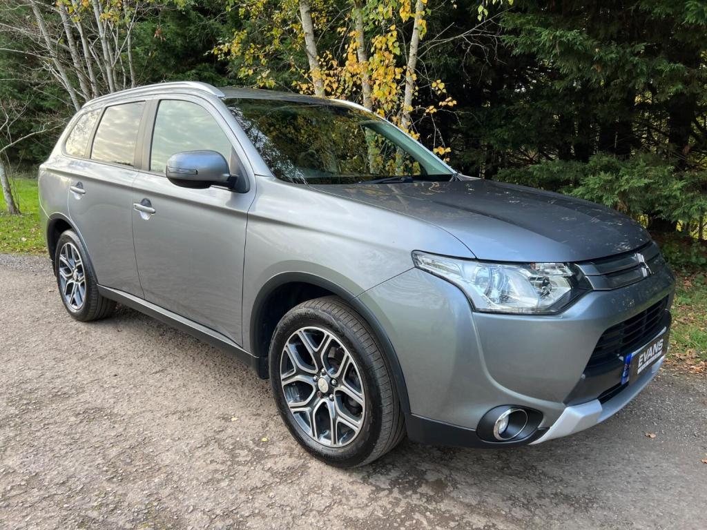 MITSUBISHI OUTLANDER