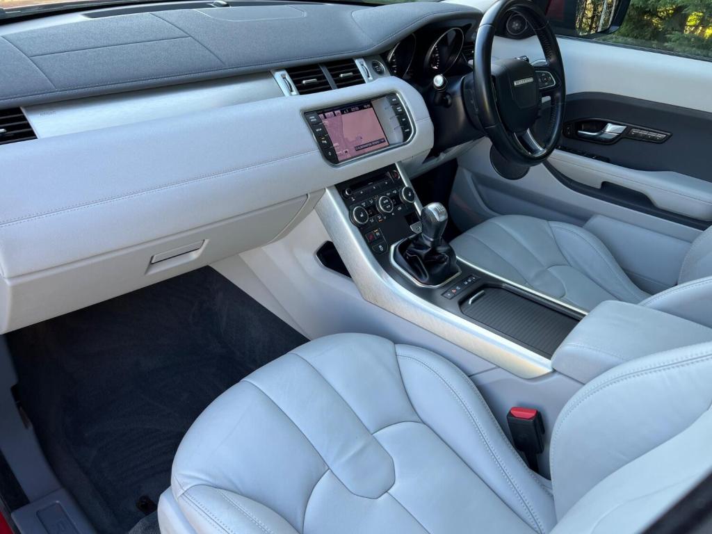 LAND ROVER RANGE ROVER EVOQUE