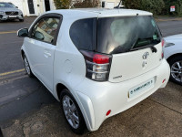 TOYOTA IQ