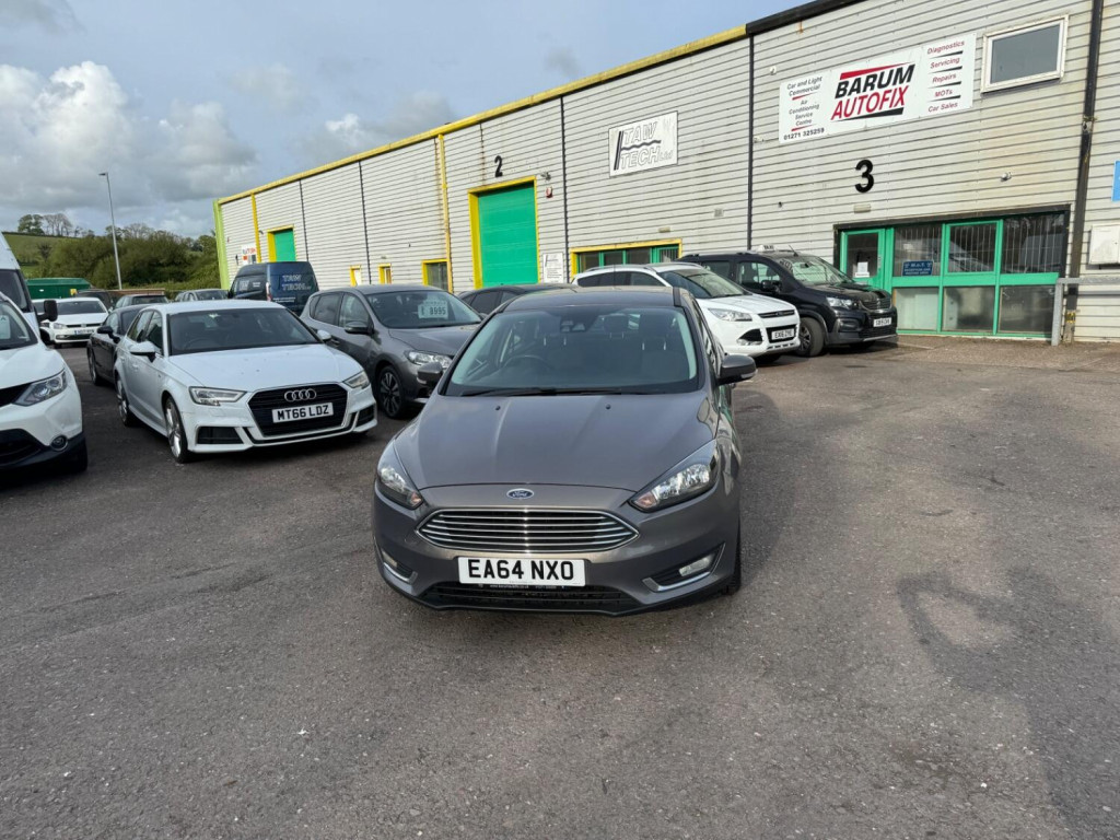 View FORD FOCUS 1.5 T EcoBoost Titanium 