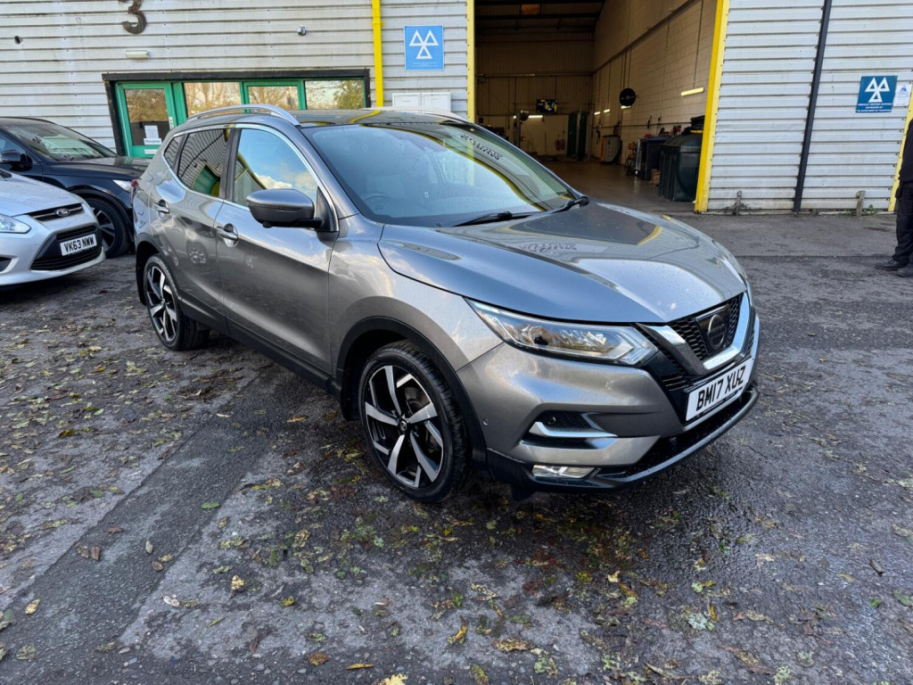 View NISSAN QASHQAI 1.5 dCi Tekna