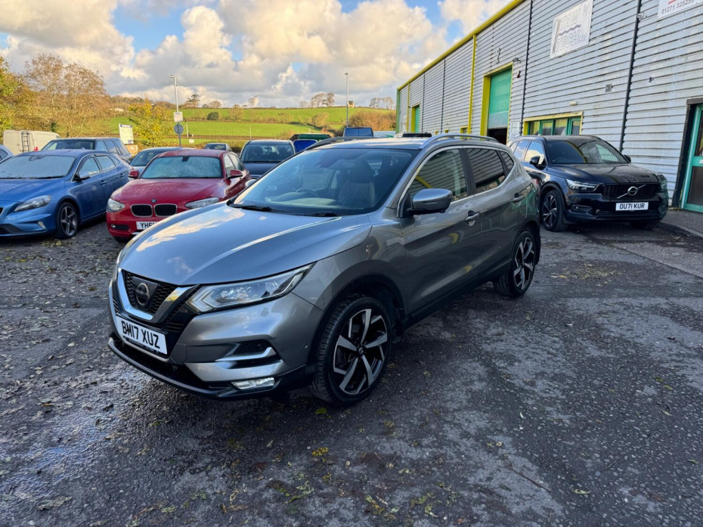 View NISSAN QASHQAI 1.5 dCi Tekna