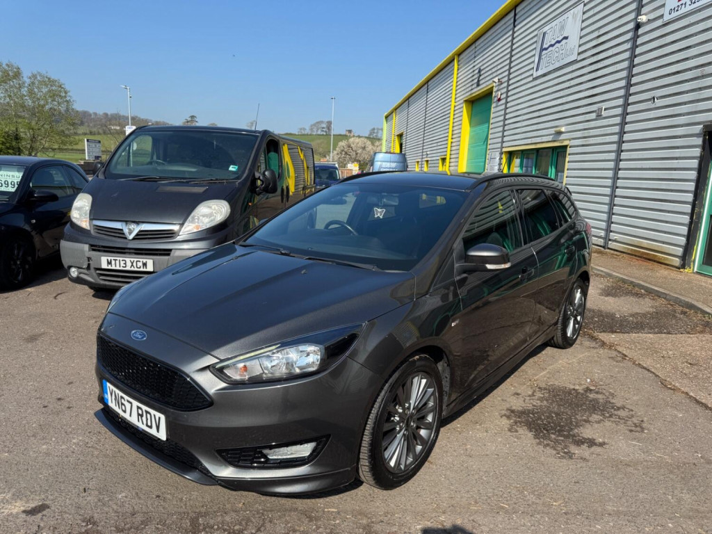 View FORD FOCUS 1.5 T EcoBoost ST-Line