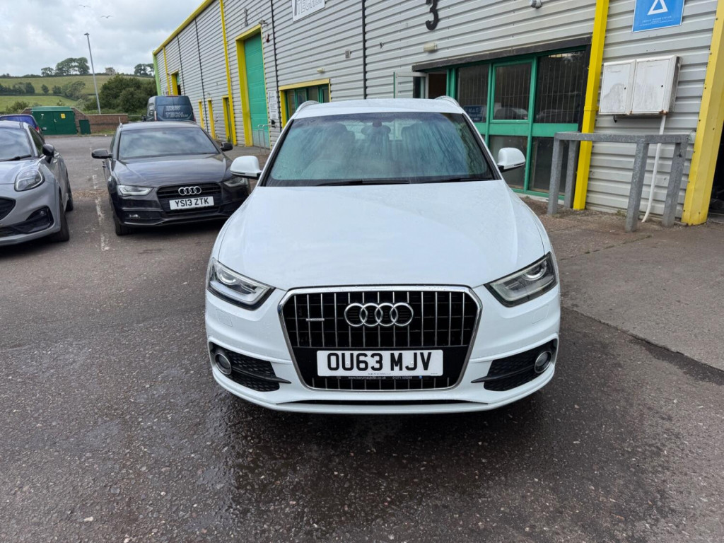 View AUDI Q3 2.0 TDI S line