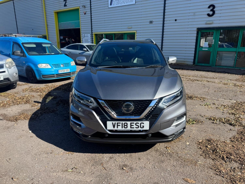 View NISSAN QASHQAI 1.6 dCi Tekna+