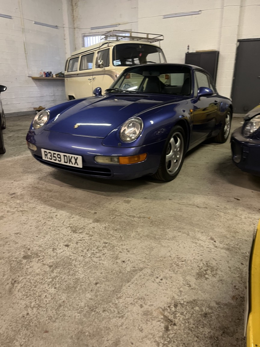 View PORSCHE 911 3.6 993 Carrera