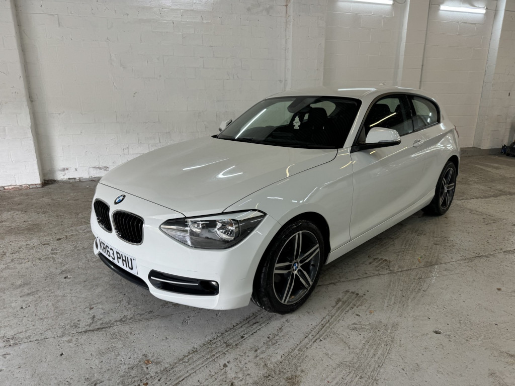 BMW 1 SERIES