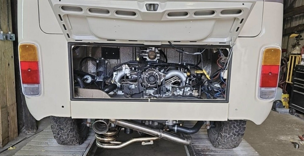 VOLKSWAGEN CAMPERVAN