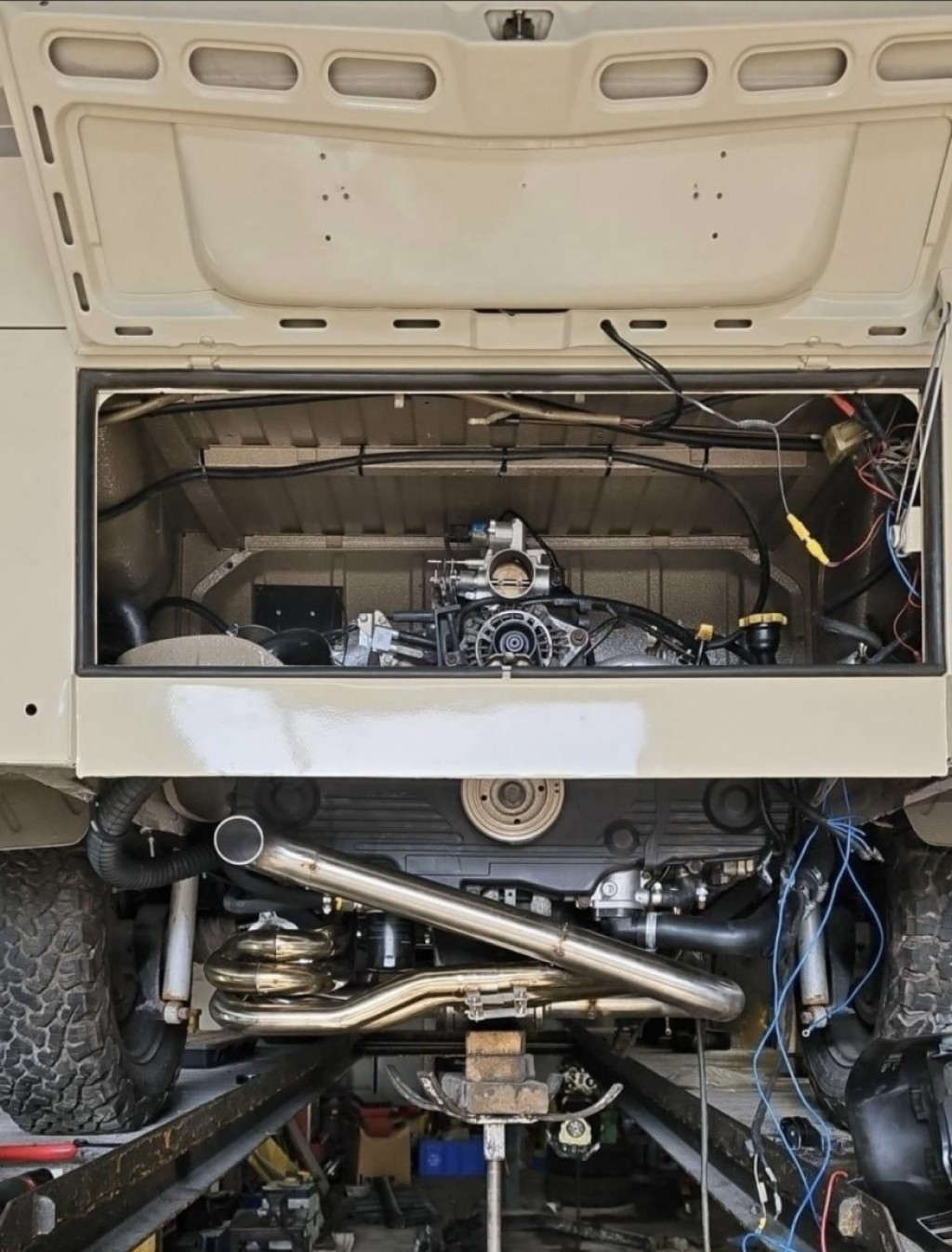 VOLKSWAGEN CAMPERVAN