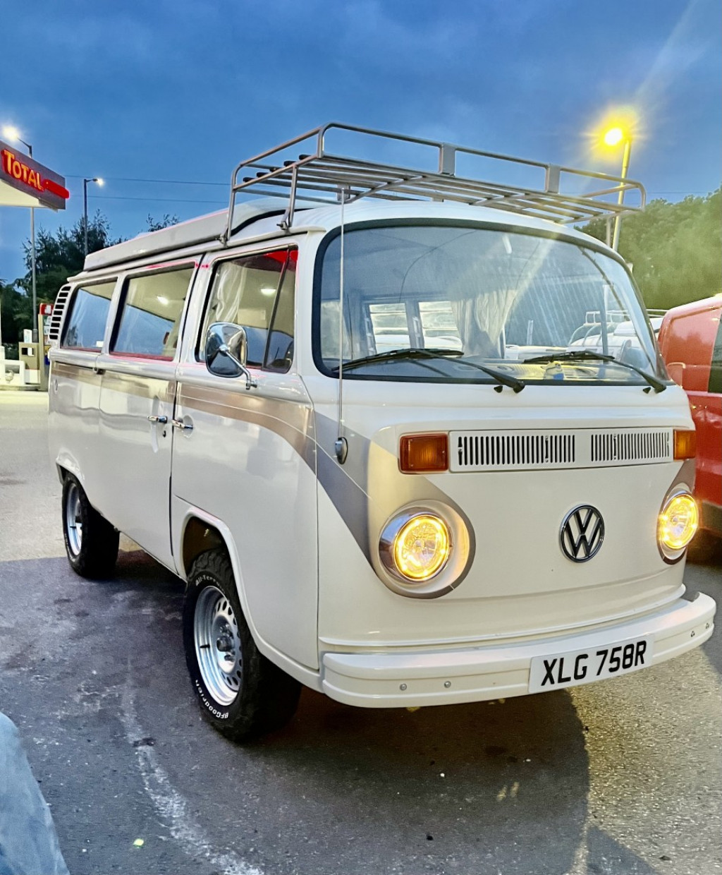 VOLKSWAGEN CAMPERVAN