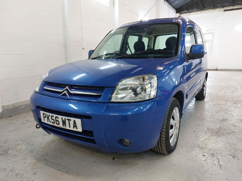 View CITROEN BERLINGO HDI MULTISPACE DESIRE E4 Campervan