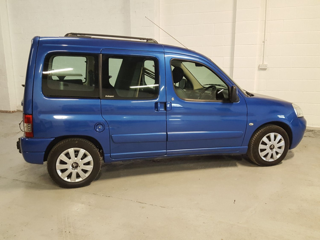 View CITROEN BERLINGO HDI MULTISPACE DESIRE E4 Campervan
