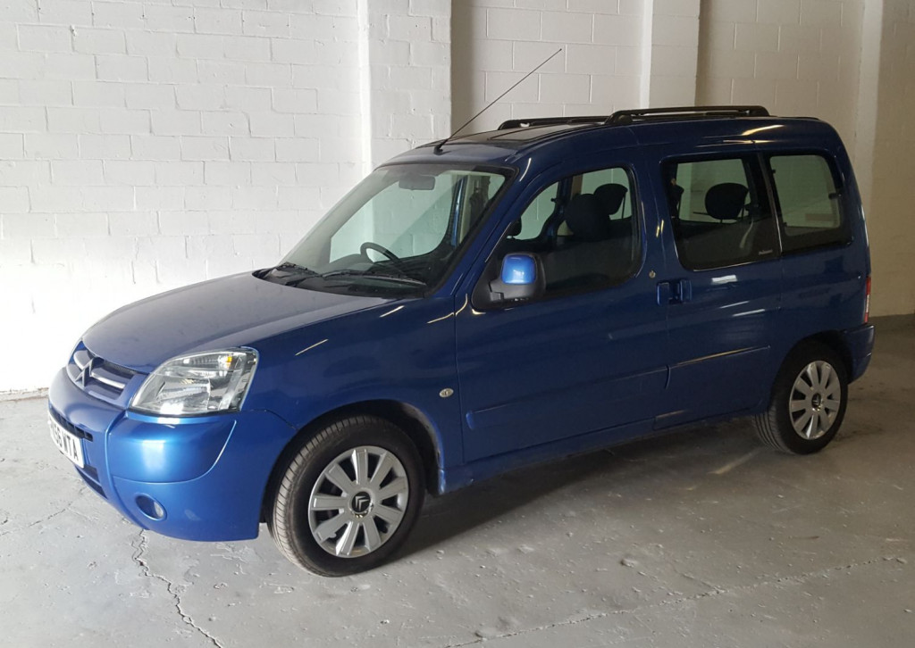 View CITROEN BERLINGO HDI MULTISPACE DESIRE E4 Campervan