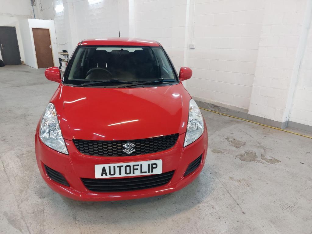 SUZUKI SWIFT