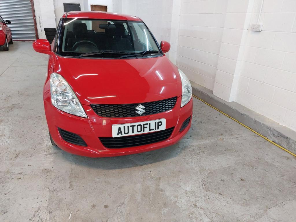 SUZUKI SWIFT