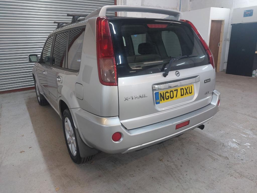 NISSAN X-TRAIL