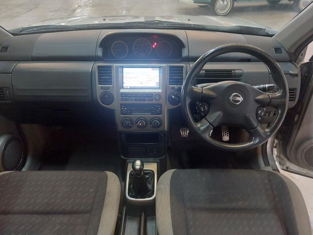 NISSAN X-TRAIL