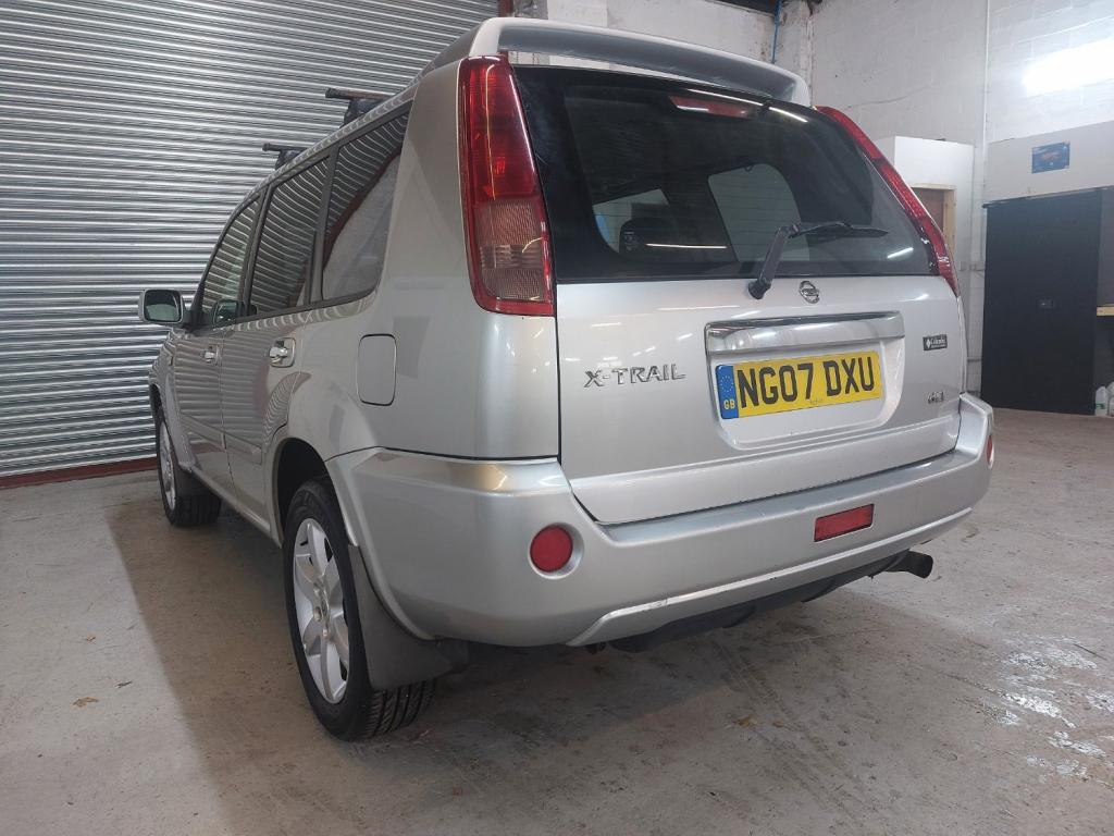 NISSAN X-TRAIL