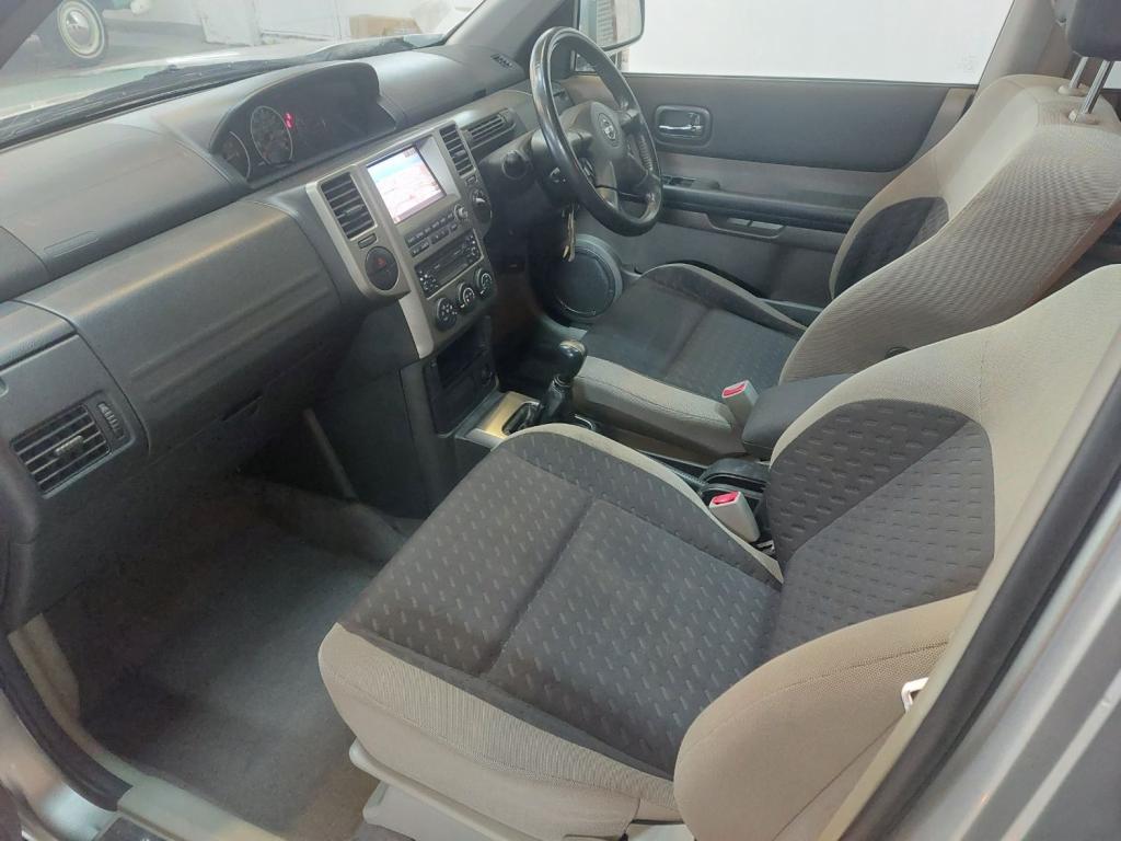 NISSAN X-TRAIL