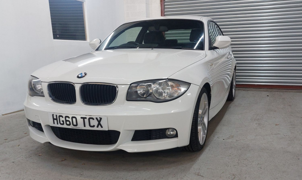 View BMW 1 SERIES 118D M SPORT