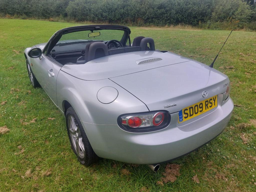 MAZDA MX-5