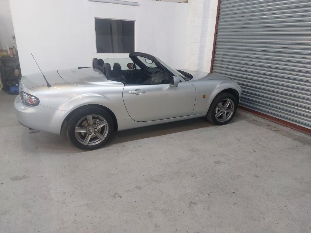 MAZDA MX-5