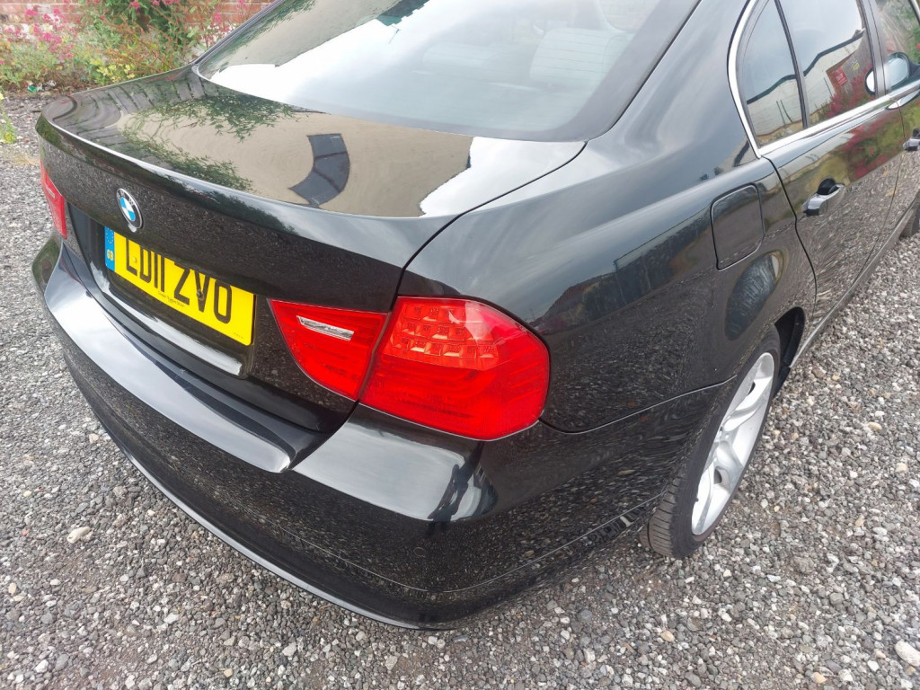 View BMW 3 SERIES 320I EXCLUSIVE EDITION