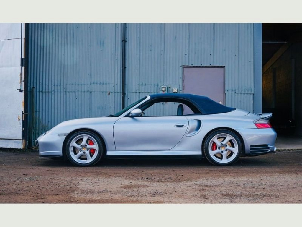 View PORSCHE 911 TURBO