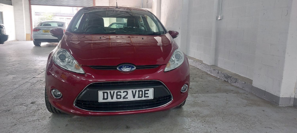 View FORD FIESTA 1.3 Zetec