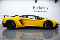 LAMBORGHINI AVENTADOR