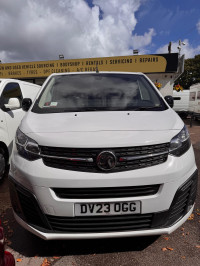 VAUXHALL VIVARO