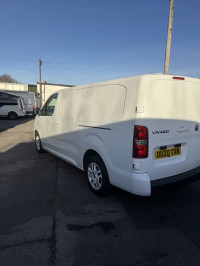 VAUXHALL VIVARO
