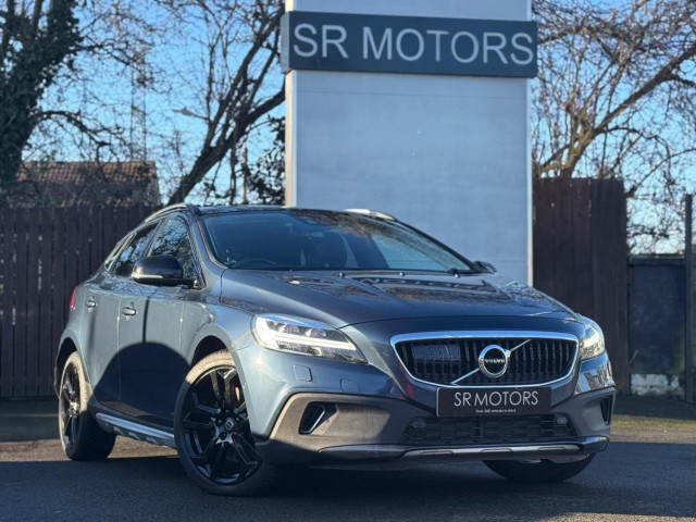 VOLVO V40 CROSS COUNTRY