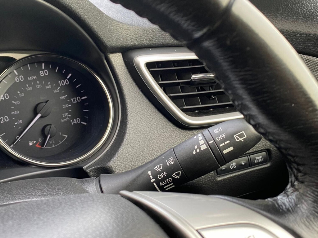 NISSAN X-TRAIL 1.6 dCi Tekna XTRON ss 5dr 2014