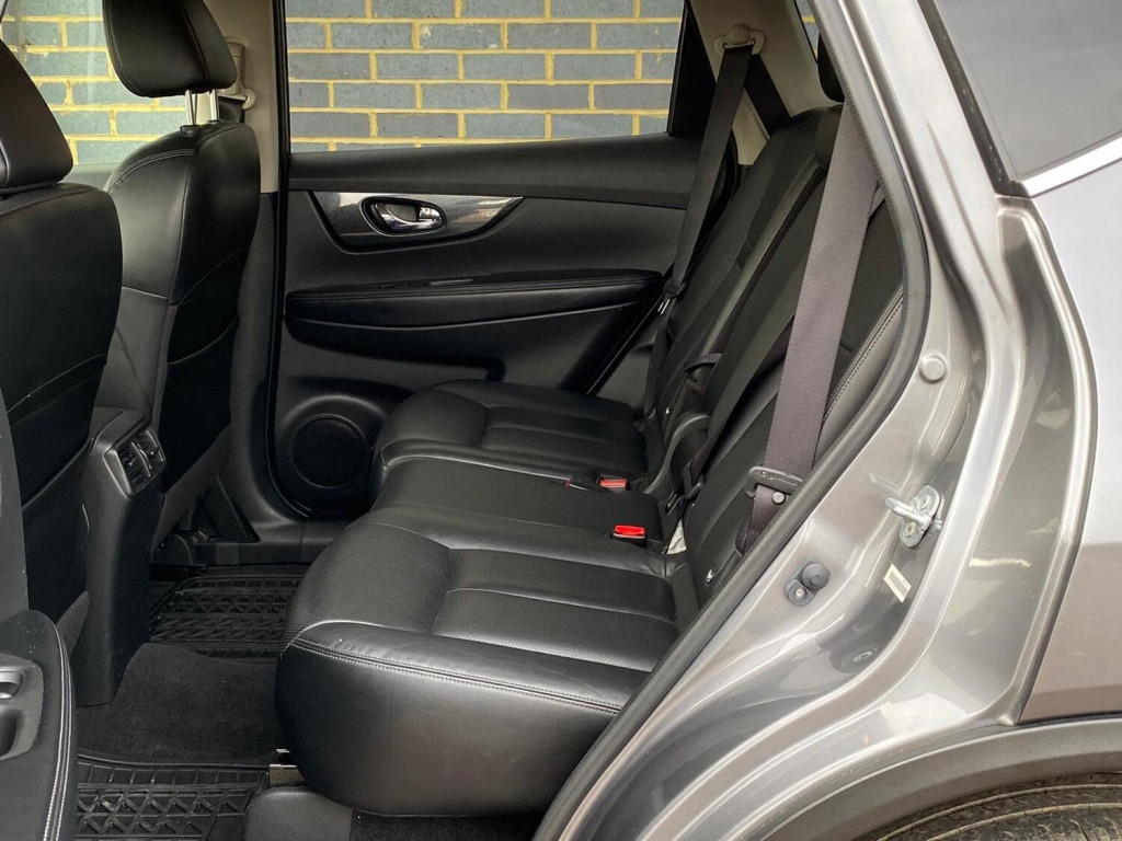 NISSAN X-TRAIL 1.6 dCi Tekna XTRON ss 5dr 2014