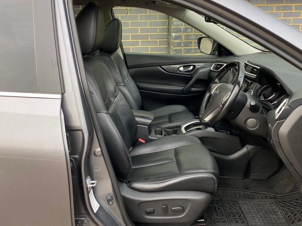 NISSAN X-TRAIL 1.6 dCi Tekna XTRON ss 5dr 2014