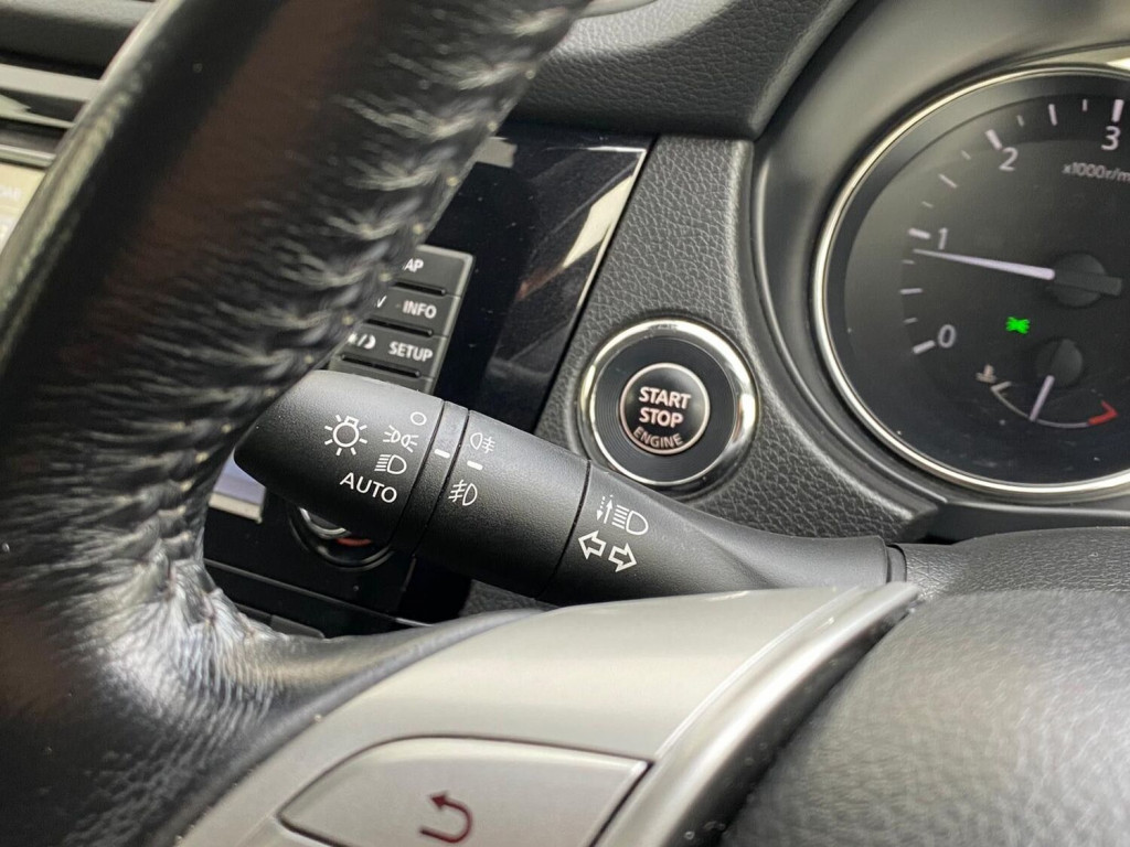 NISSAN X-TRAIL 1.6 dCi Tekna XTRON ss 5dr 2014