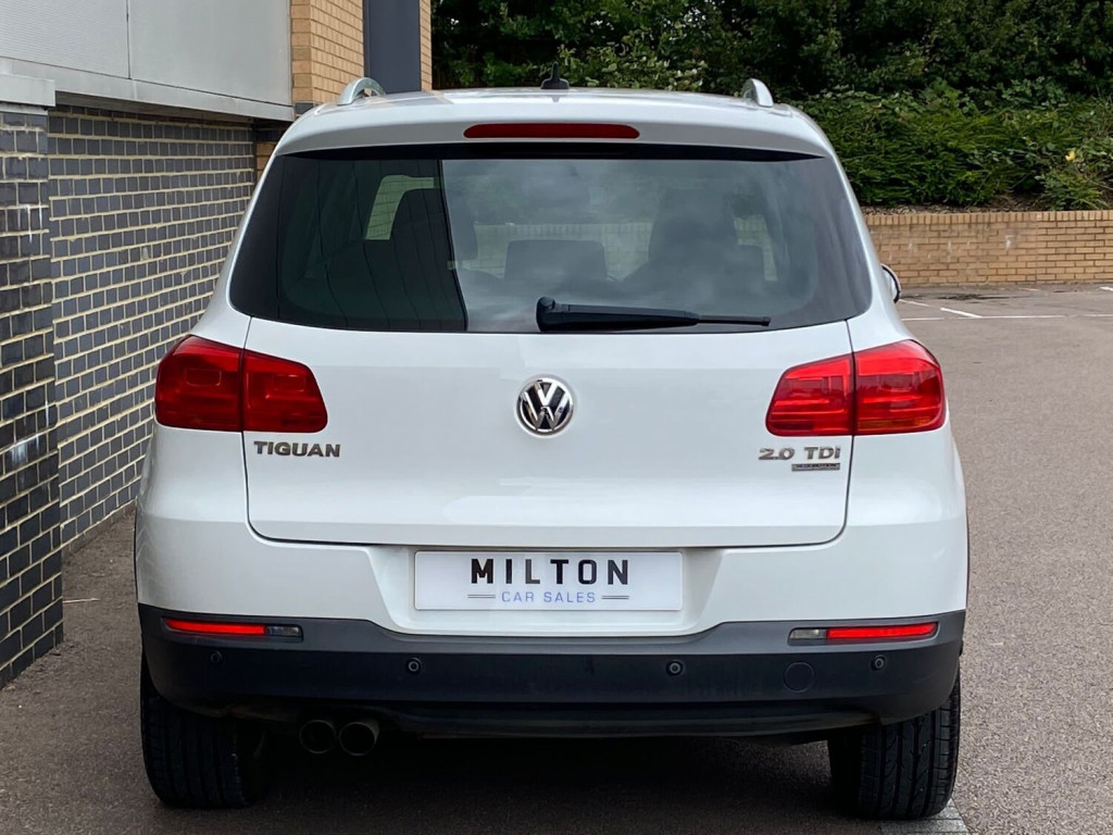 VOLKSWAGEN TIGUAN 2.0 TDI BlueMotion Tech Match 2WD ss 5dr 2014