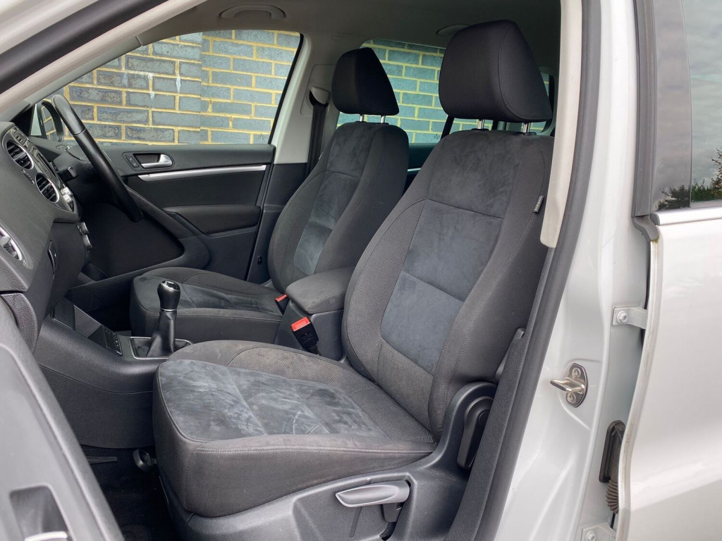 VOLKSWAGEN TIGUAN 2.0 TDI BlueMotion Tech Match 2WD ss 5dr 2014