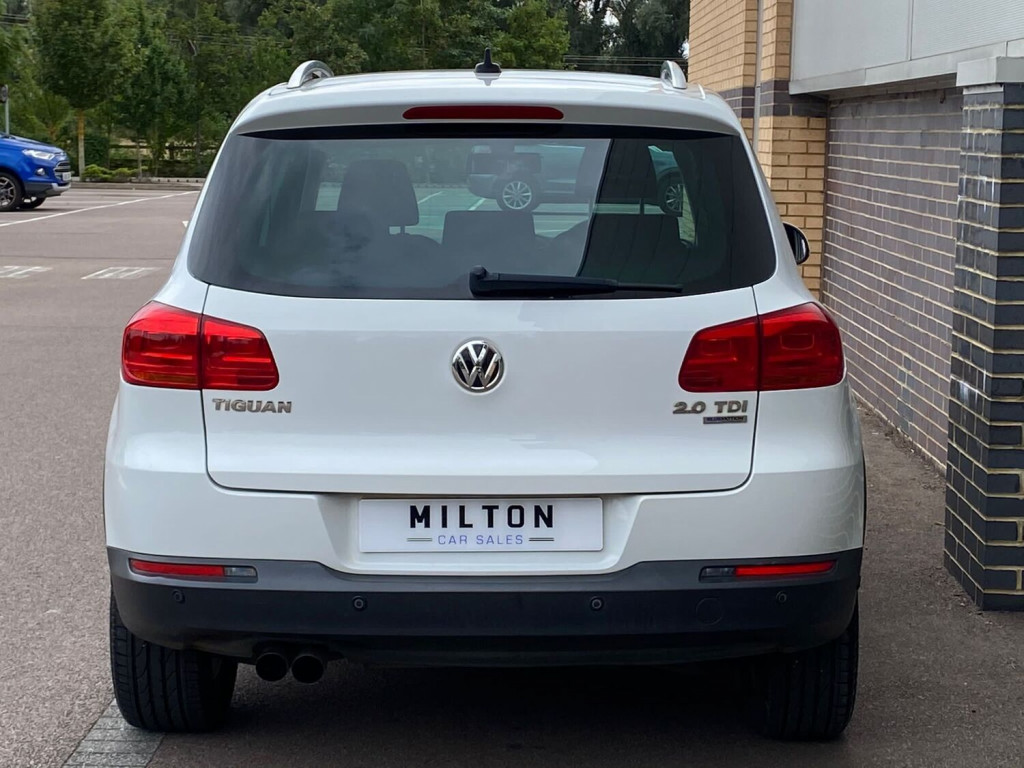 VOLKSWAGEN TIGUAN 2.0 TDI BlueMotion Tech Match 2WD ss 5dr 2014