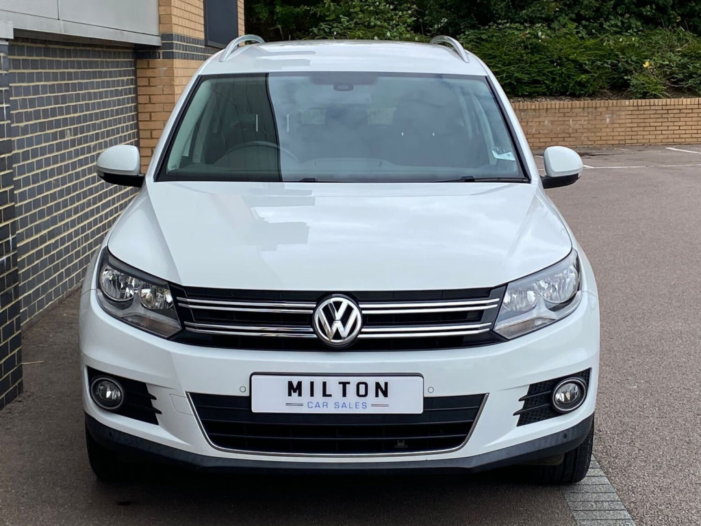 VOLKSWAGEN TIGUAN 2.0 TDI BlueMotion Tech Match 2WD ss 5dr 2014