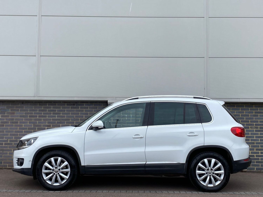 VOLKSWAGEN TIGUAN 2.0 TDI BlueMotion Tech Match 2WD ss 5dr 2014