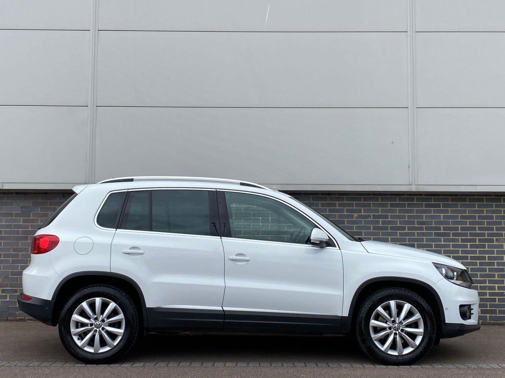 VOLKSWAGEN TIGUAN 2.0 TDI BlueMotion Tech Match 2WD ss 5dr 2014