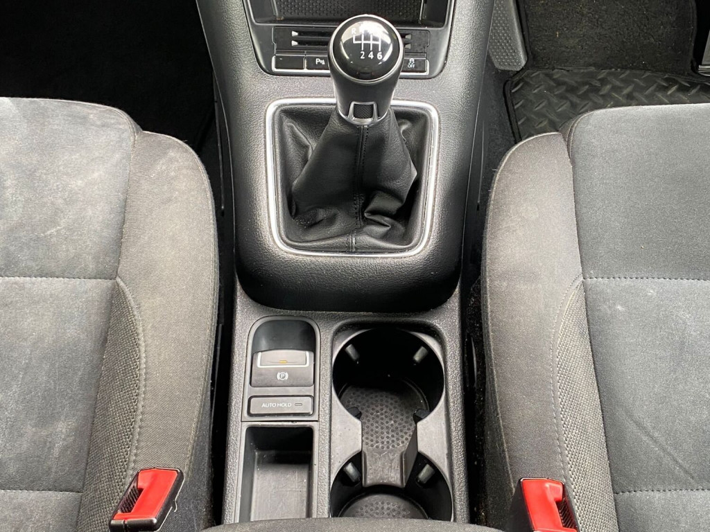 VOLKSWAGEN TIGUAN 2.0 TDI BlueMotion Tech Match 2WD ss 5dr 2014