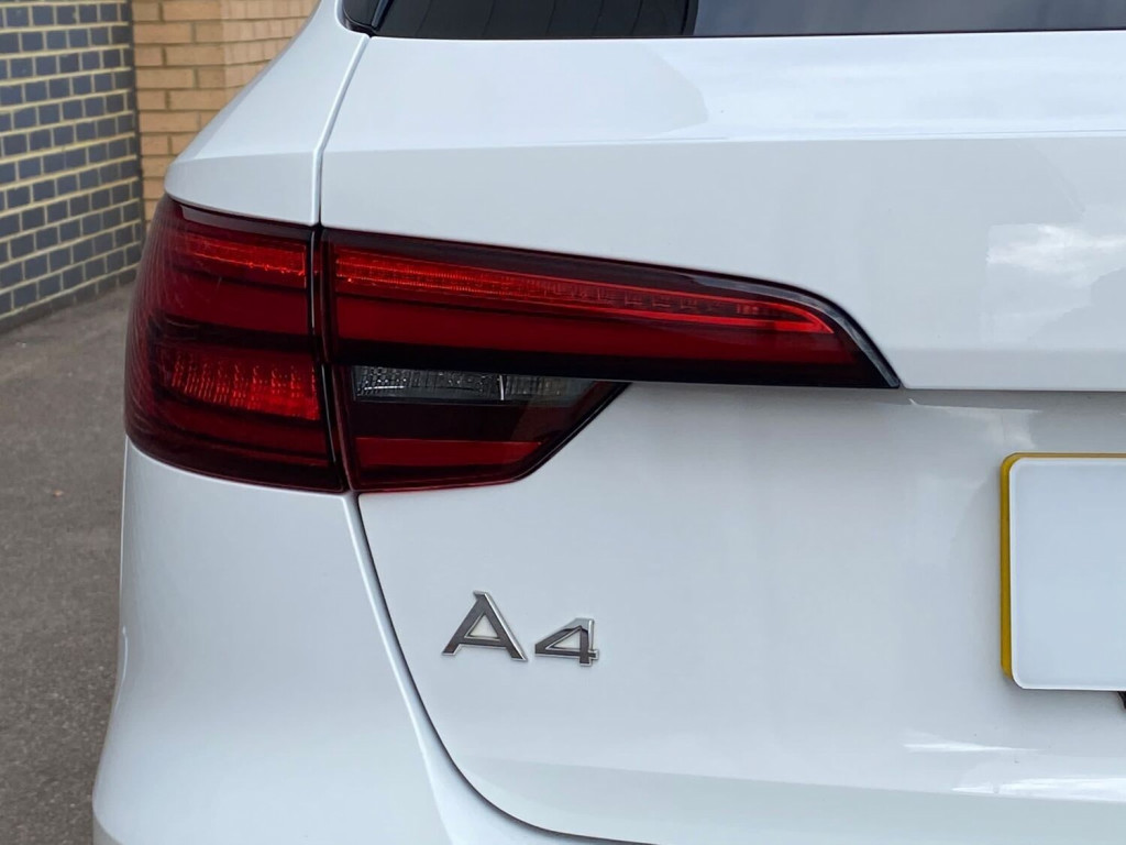 AUDI A4 AVANT 2.0 TDI S line Avant S Tronic quattro ss 5dr 2016