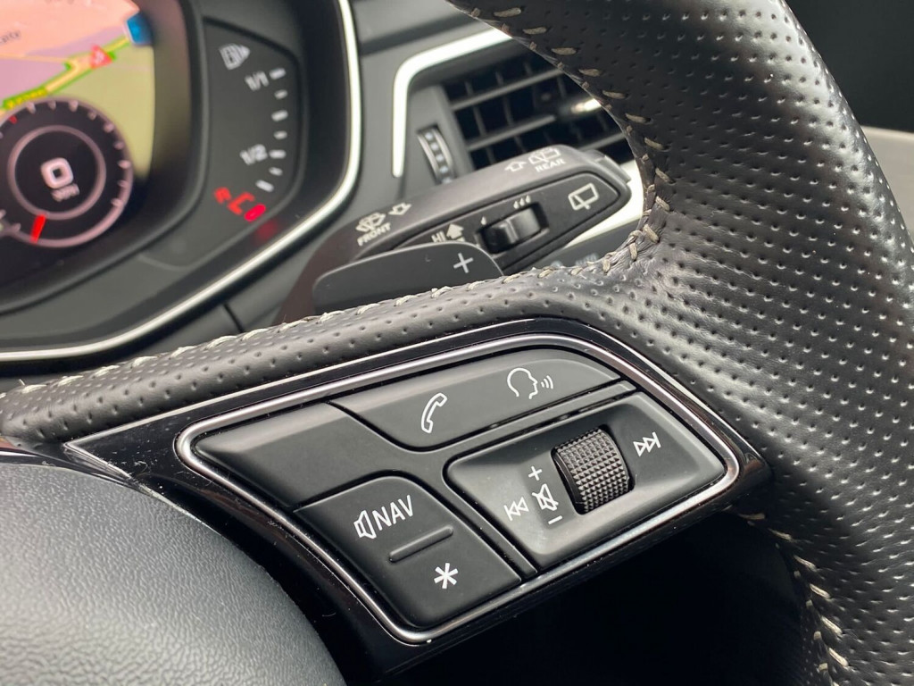 AUDI A4 AVANT 2.0 TDI S line Avant S Tronic quattro ss 5dr 2016